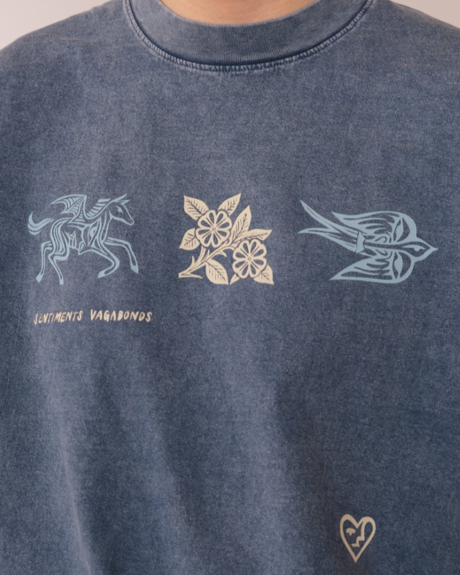 Blue, t-shirt, graphic t-shirt, outdoors, oversized, lifestyle, cotton, artist collaboration, Les saisons, unisex style, look demin, T-shirt manches courtes, surdimensionné, t-shirt graphique, bleu, artiste tatoueuse. Style unisexe, Monica Suavezura