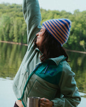 Women wearing les Saisons cantaloupé beanie