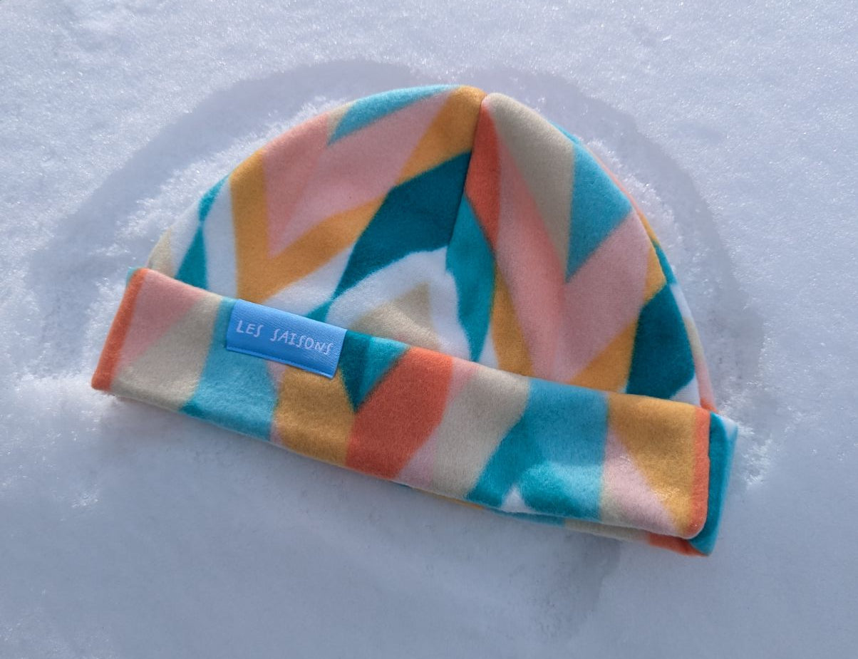 tuque en polar à motif géométrique_hiver_neige_fleece beanie geometric pattern_snow_winter_Les Saisons