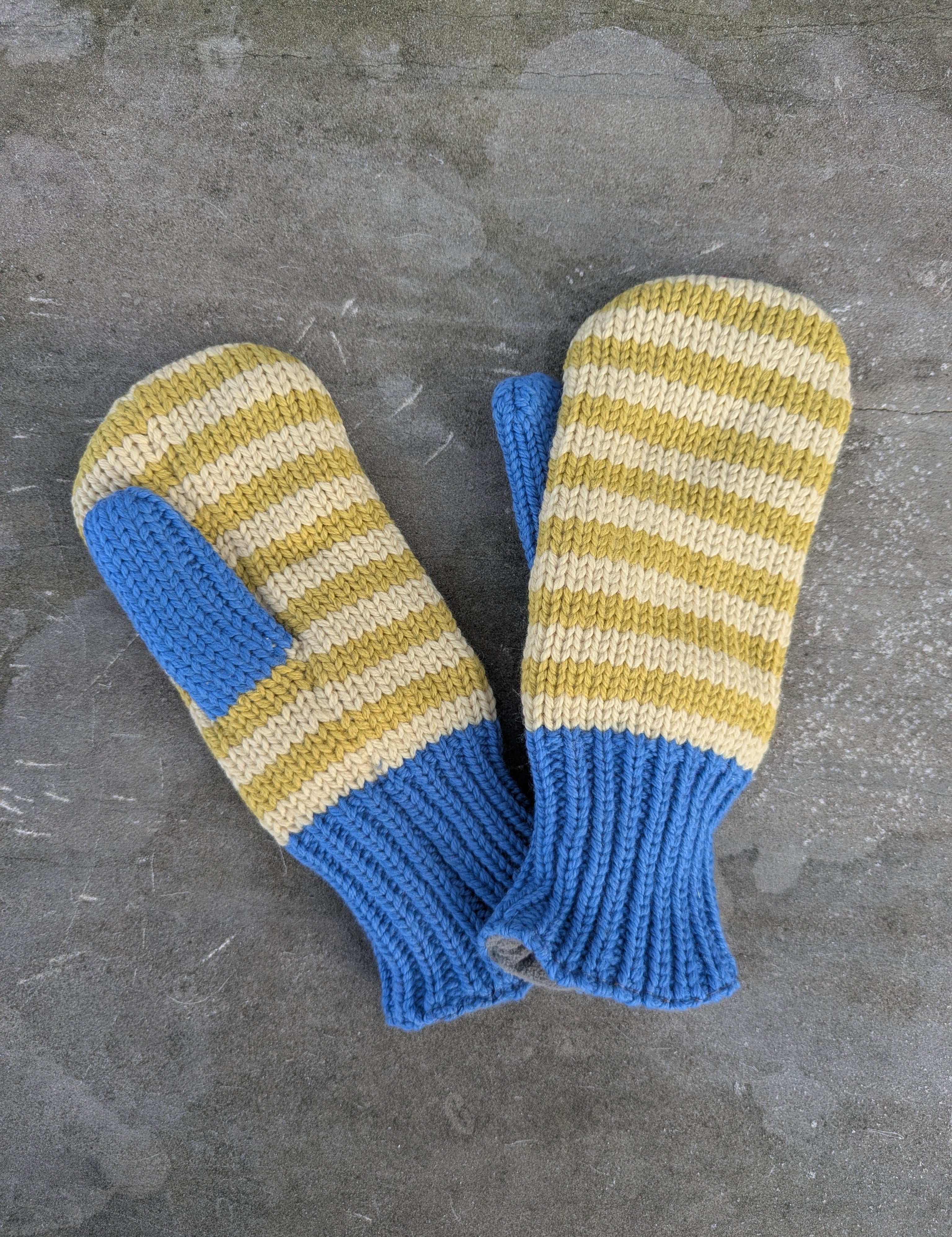 Mitaines-Merino-JauneBleu-2.jpg