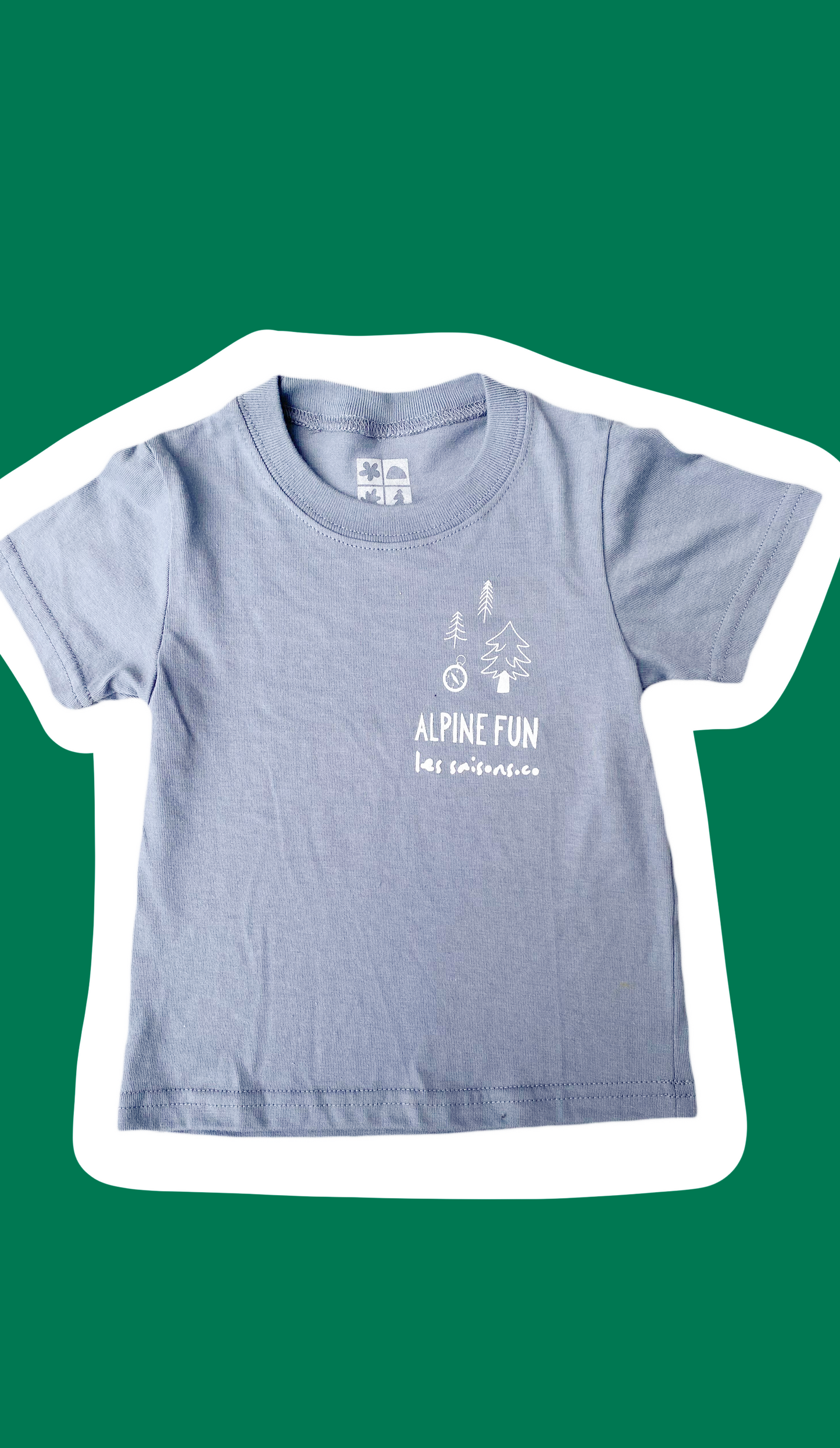 alpine fun shirt for kids, made in canada, comfortable and cute. Les saisons illustration of a bear, mountains and a camping tent. Light blue grey color