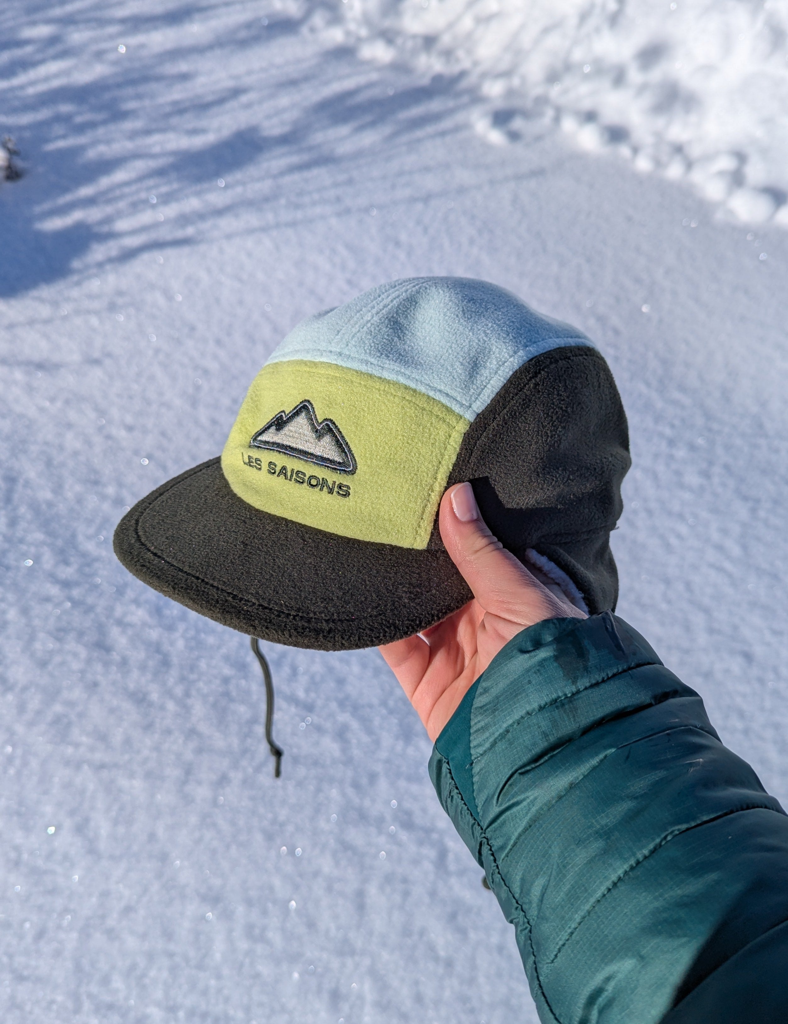 Warmth Meets Style: Adjustable Fleece Cap with Faux Sherpa Ear Flaps – Perfect for Cold-Weather Adventures